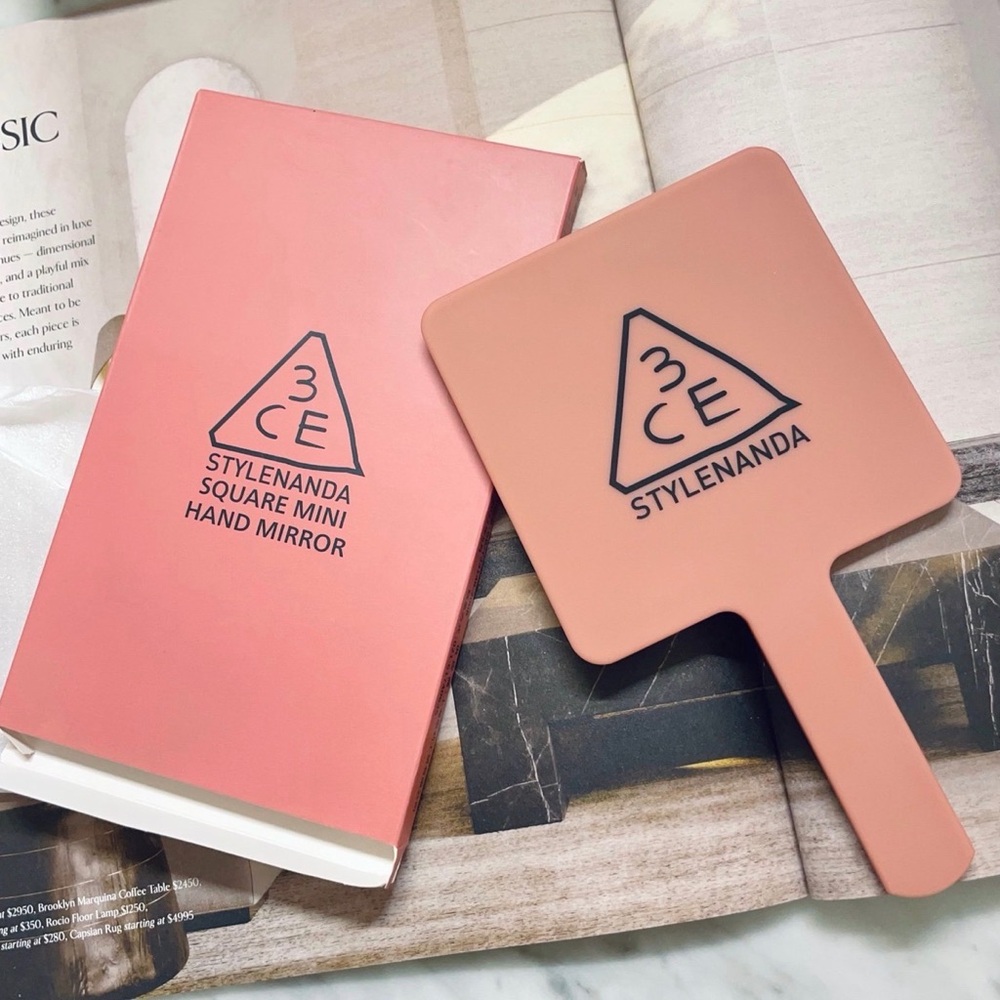 ЗCE‎ Stylenanda Handheld Mirror